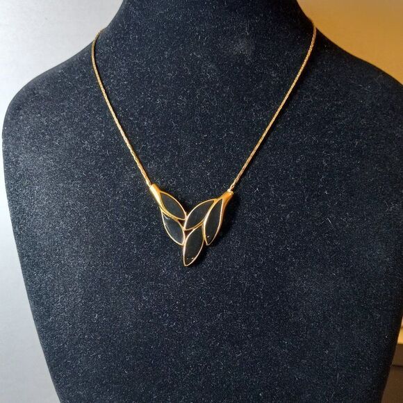 Trifari Necklace  - Picture 1 of 7